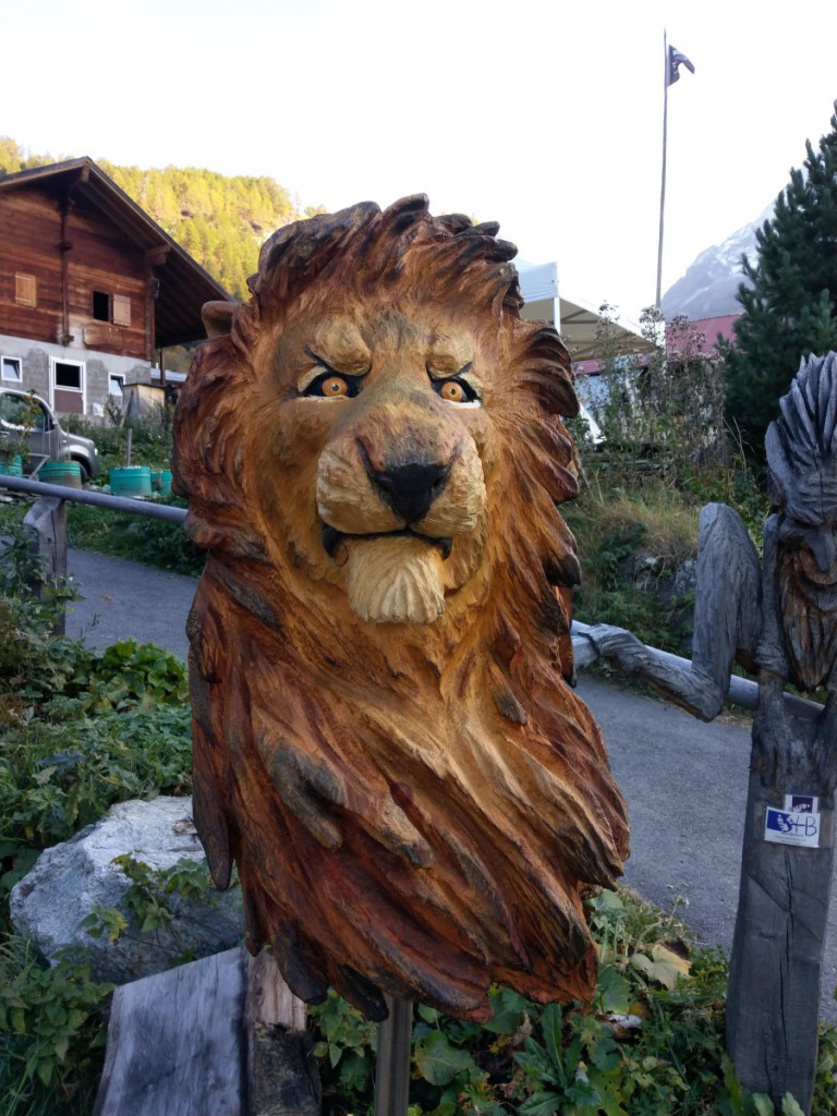 Buste de lion en arolle